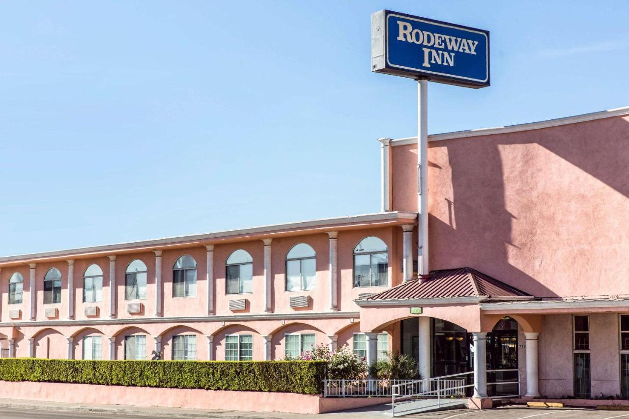 Rodeway Inn Near Melrose Ave Los Angeles Extérieur photo